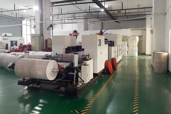 彩匯包裝-生產車間